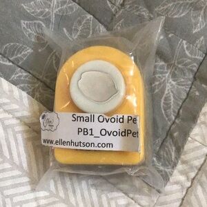 🏷 New Small Ovoid Petal Scrapbook Paper Punch Bunch